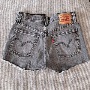 Grey 501 Levi’s jean shorts